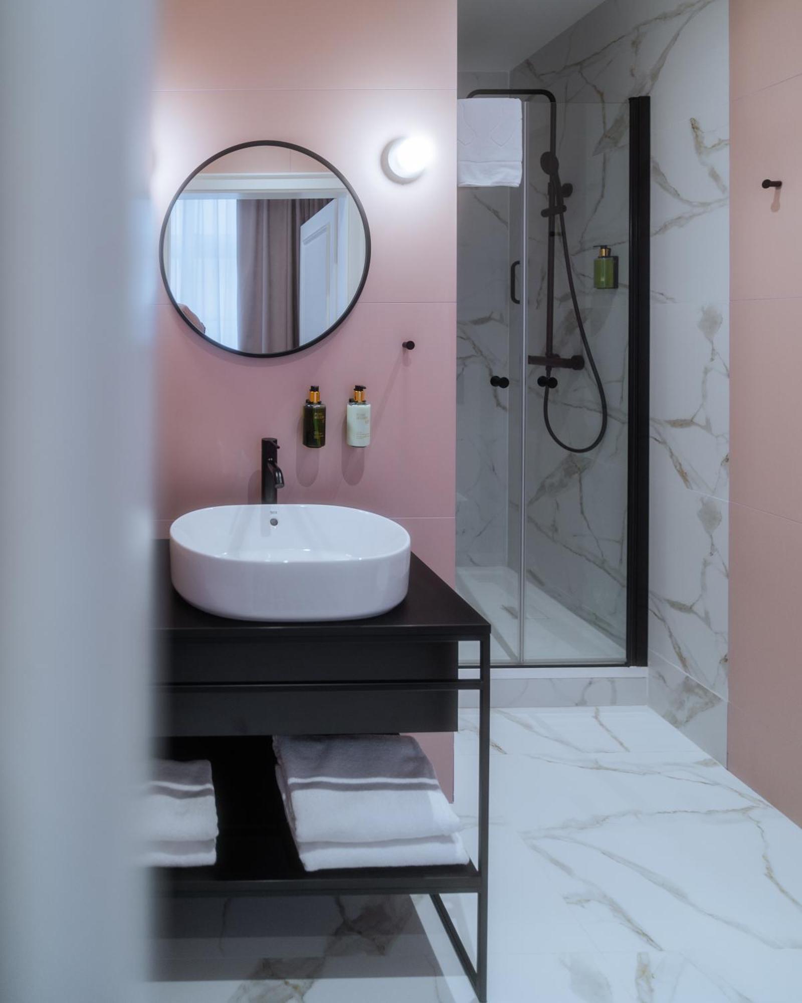 Hotel Pietryna Łódź Kültér fotó