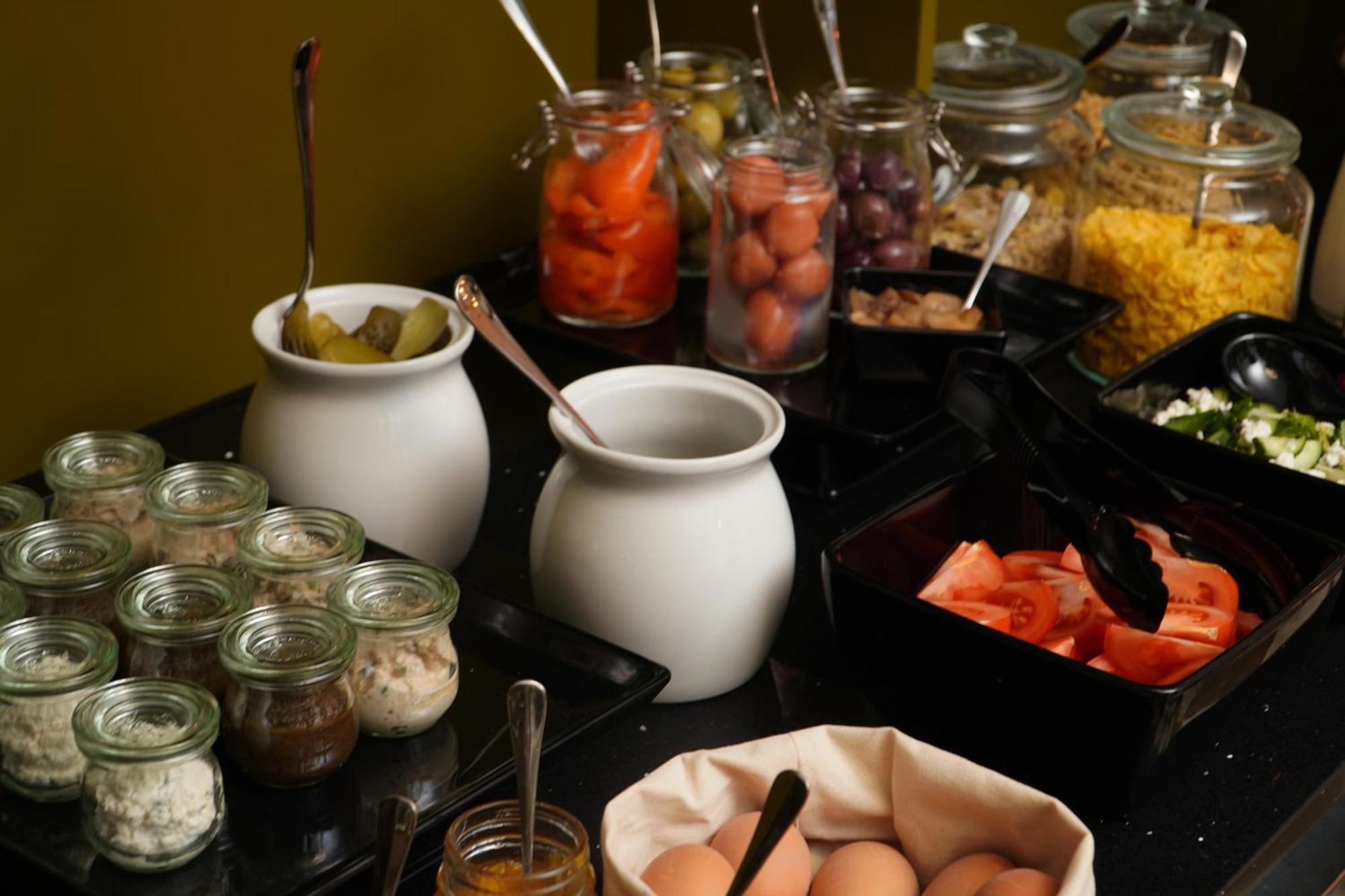 Hotel Pietryna Łódź Kültér fotó