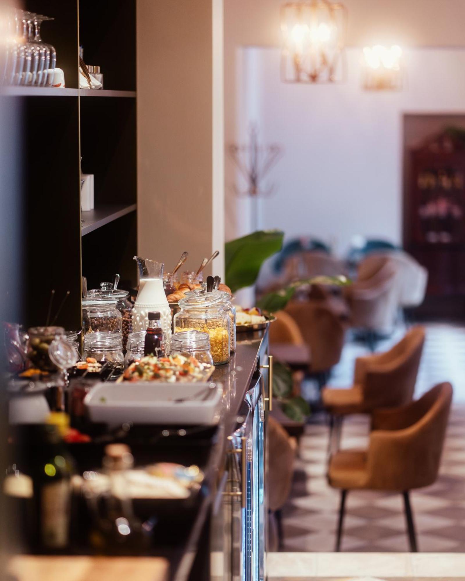 Hotel Pietryna Łódź Kültér fotó